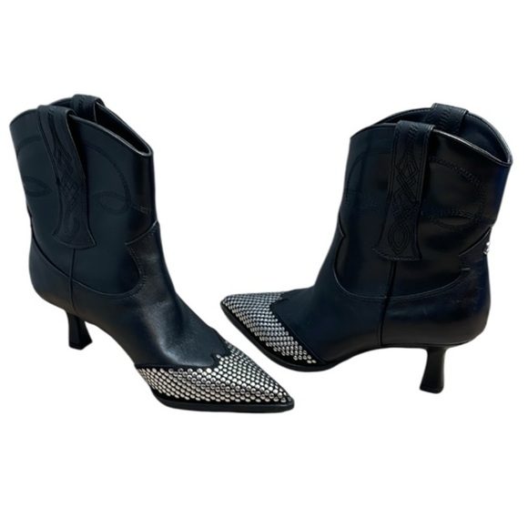 Circus Sam Edelman Studded Western Boots Black Pointed Toe Kitten Heel NWOT 8.5 - Picture 2 of 12